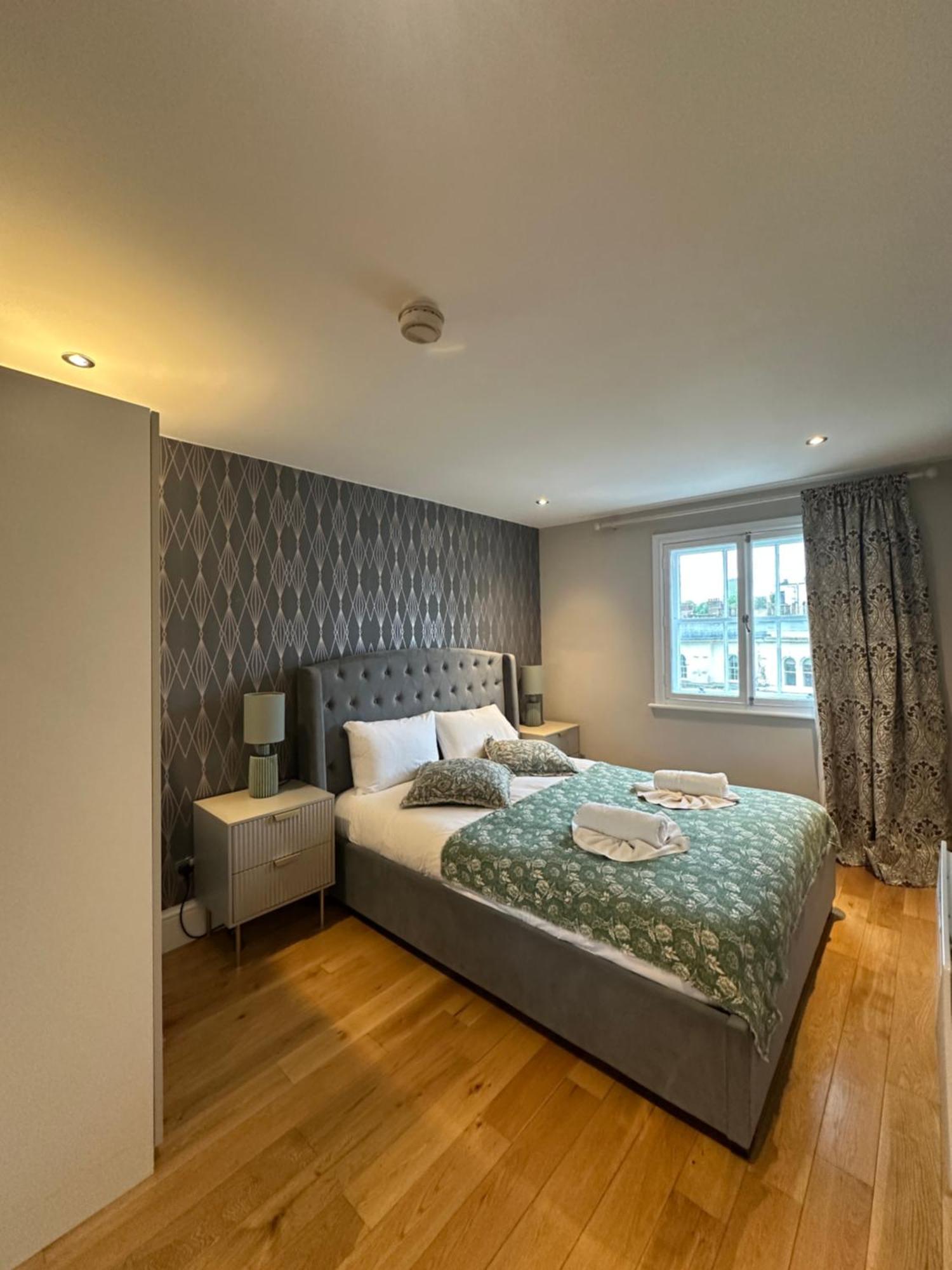Stylish Flat Minutes From Covent Garden - West End ロンドン エクステリア 写真
